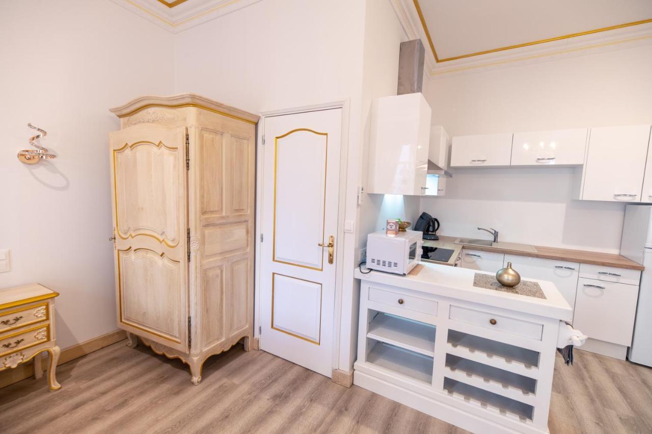 Studio Du Maire Maison De L'Eglise Du Couvent นาร์บอนน์ ภายนอก รูปภาพ